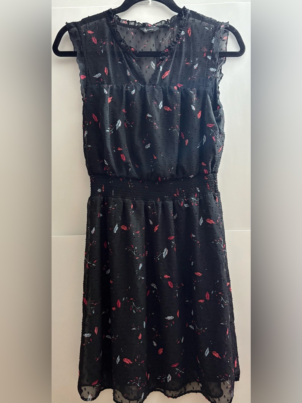4 for $25 🌹 Ricki’s Black Floral Sheer Overlay Dress – Size Small Petite